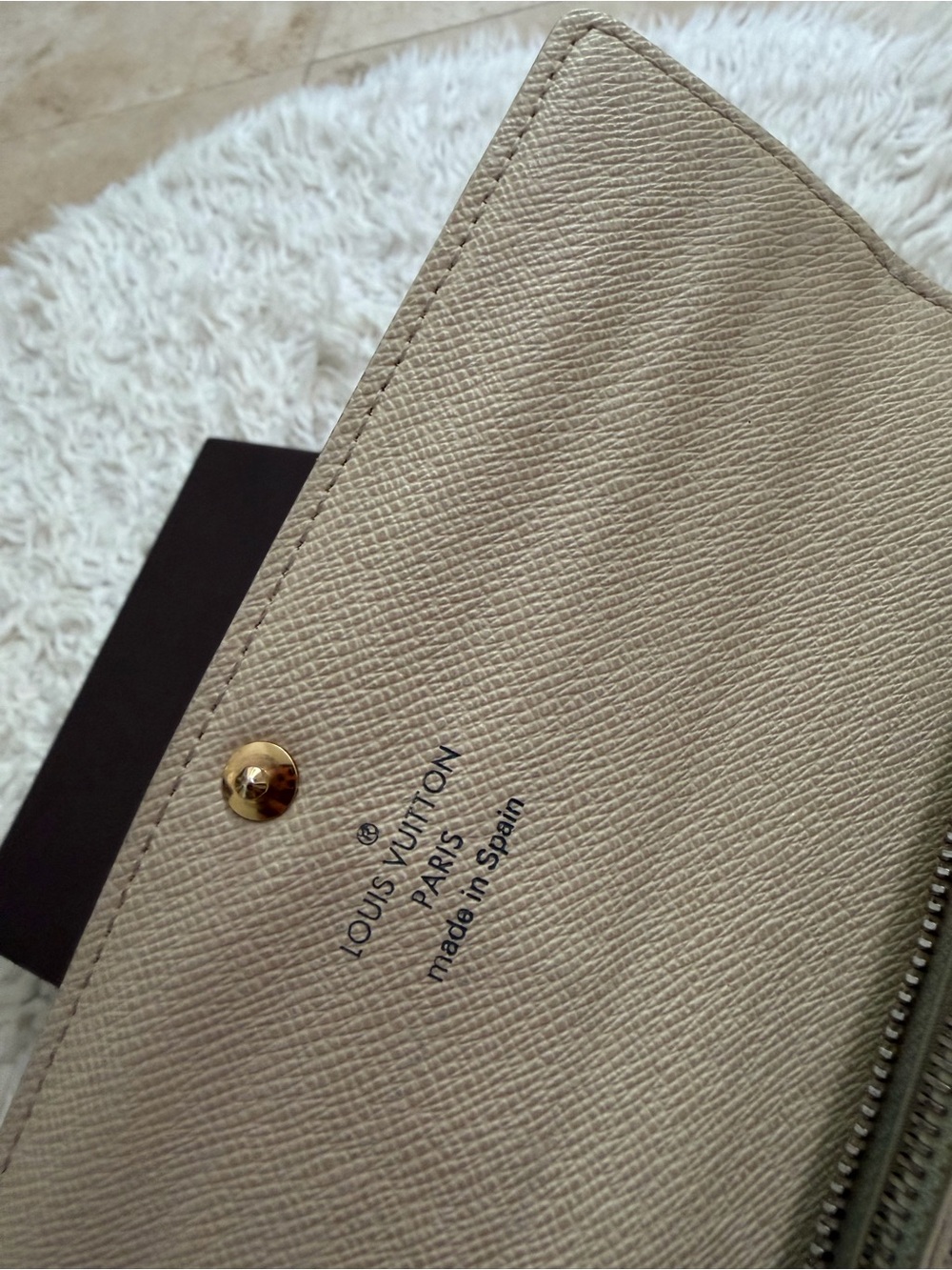 Louis Vuitton Damier Azur Checkered Fold Wallet - Cream & Navy - Picture 8 of 14